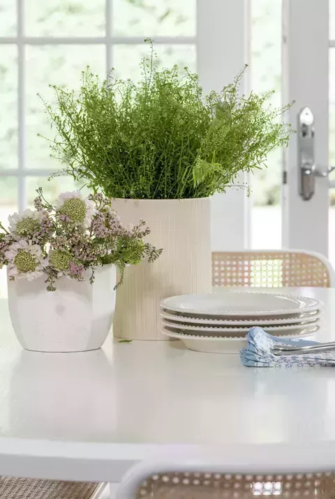 Esta casa tradicional de Greenwich combina elementos lúdicos y formales para un aspecto intemporal