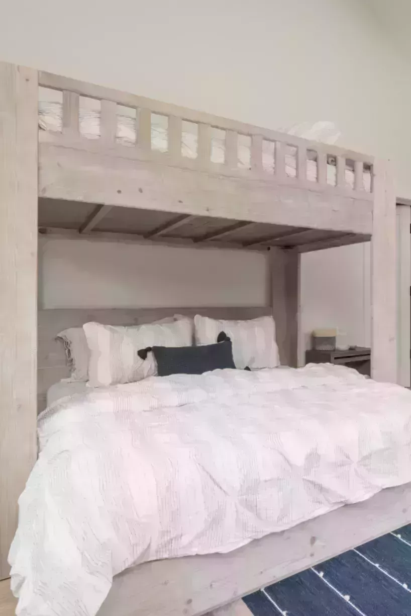 Estas geniales ideas de literas garantizan el ahorro de espacio en tu habitación 