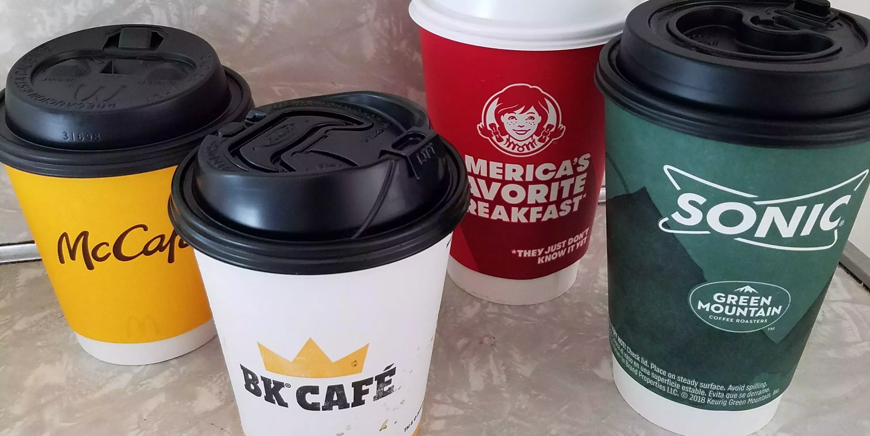 He probado el café negro en 4 cadenas de comida rápida, y sólo hay una que volvería a comprar