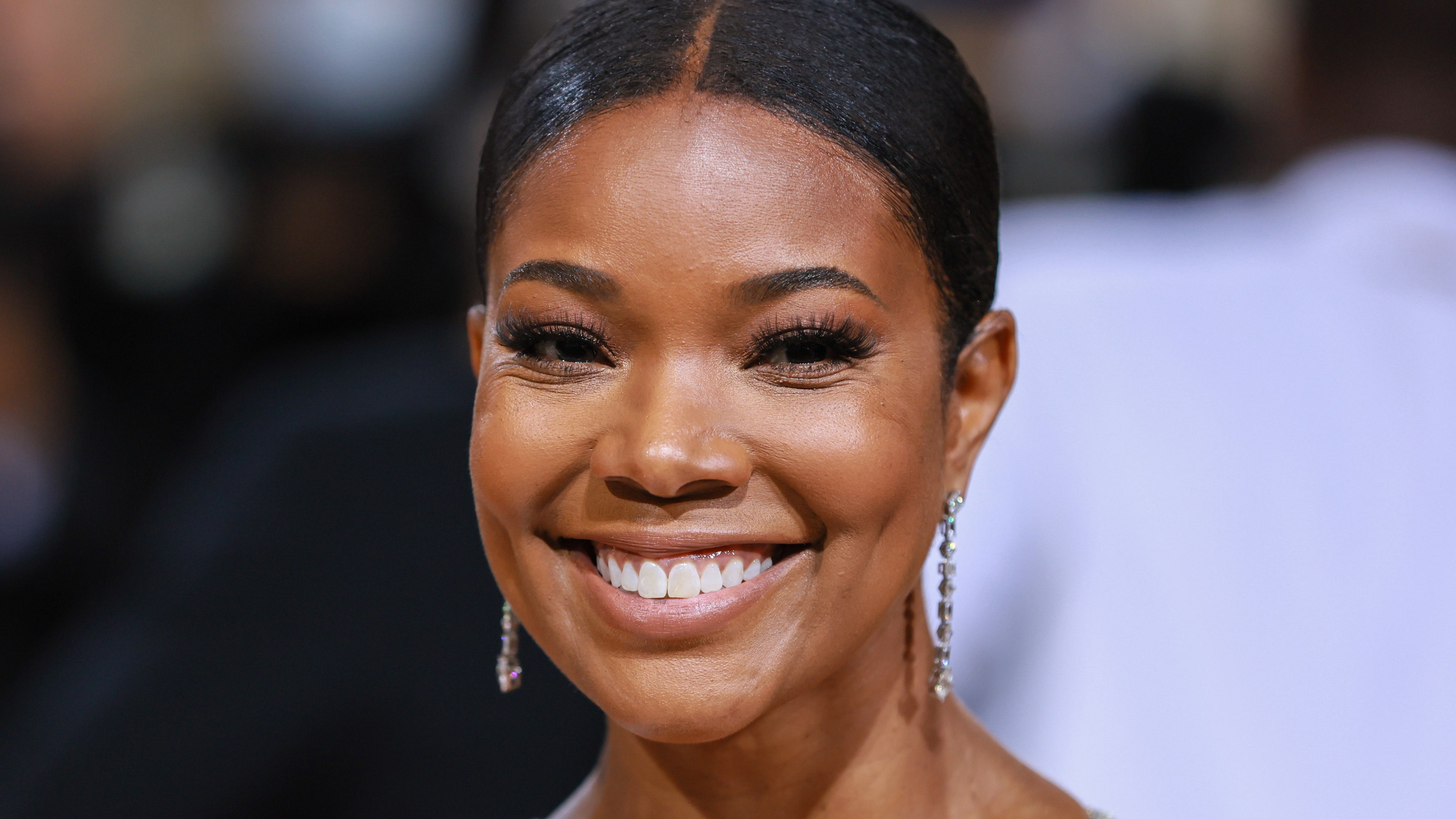 La terapia ayudó a Gabrielle Union a reparar su relación con su pelo