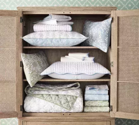 La última colección de Pottery Barn llenará tu casa con una dosis de encanto sureño