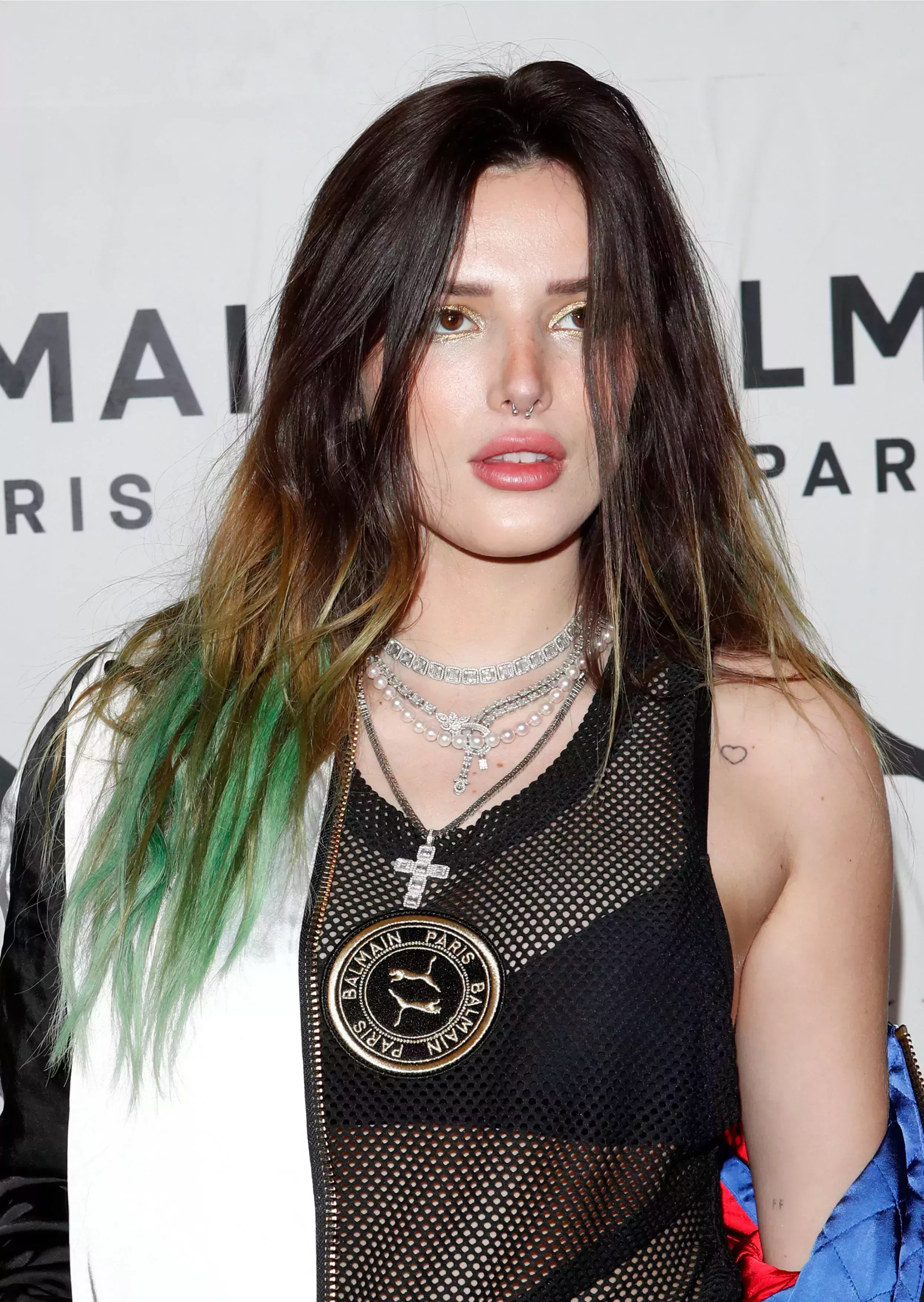 Bella Thorne’s Casual Green Highlights
