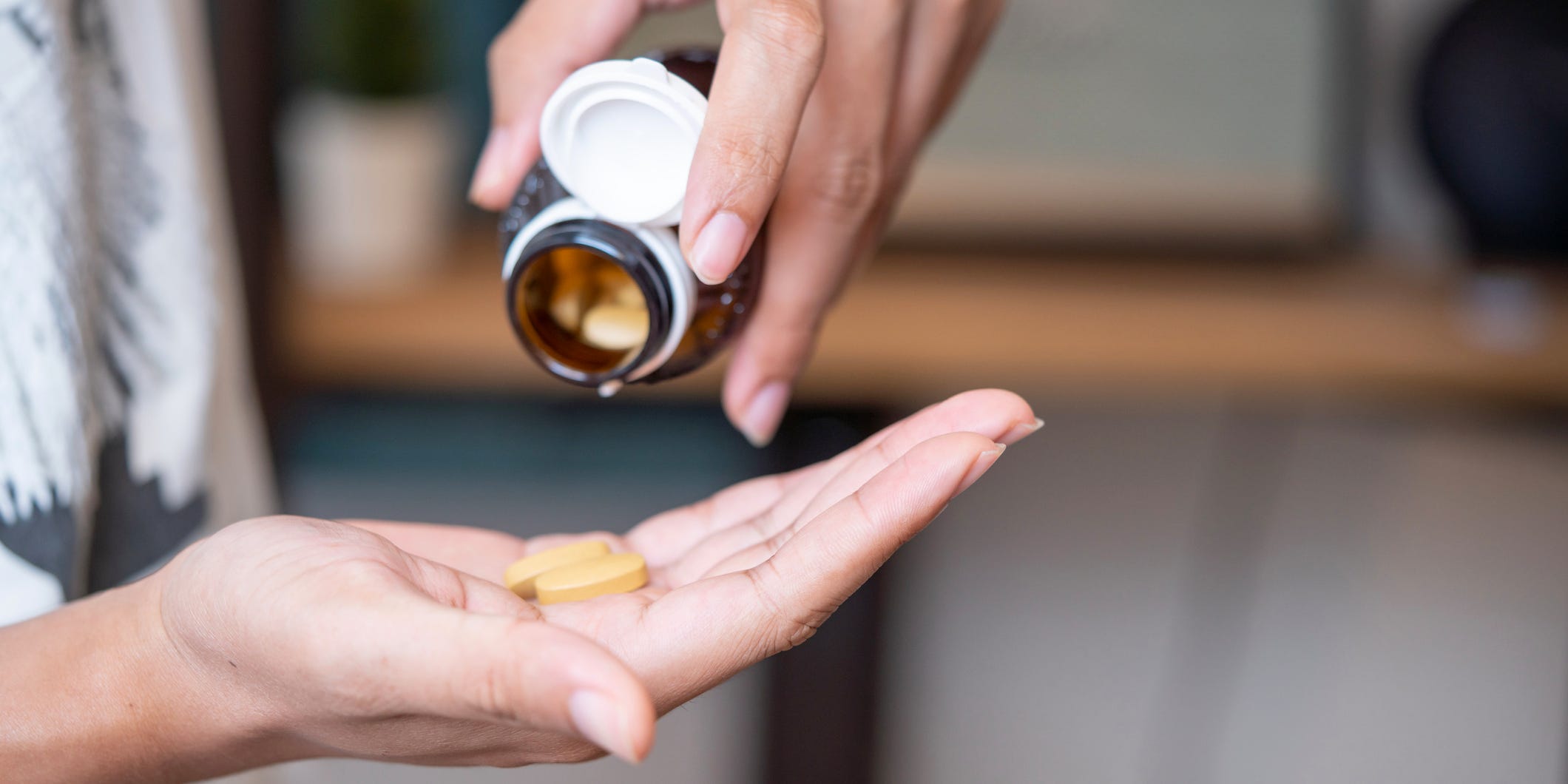 Una mujer fue hospitalizada después de tomar 6 veces la dosis recomendada de CBD