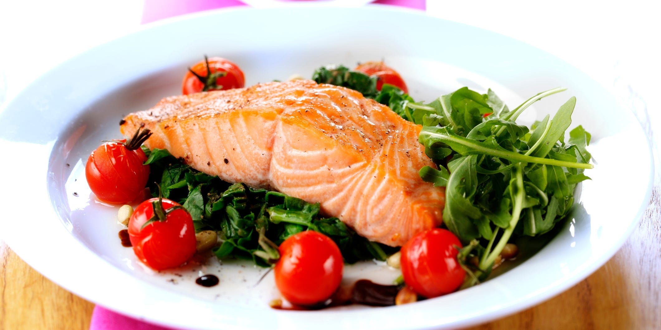 Comer más proteínas mientras se hace dieta ayuda a mantener el músculo