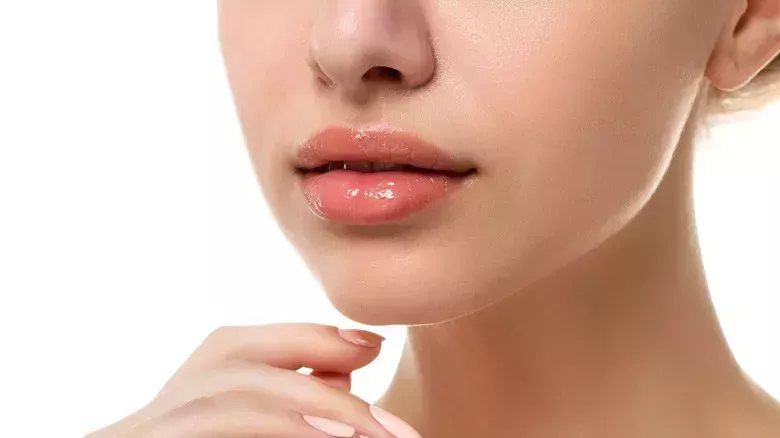 ¿Cuánto cuesta un procedimiento de ablación de labios?