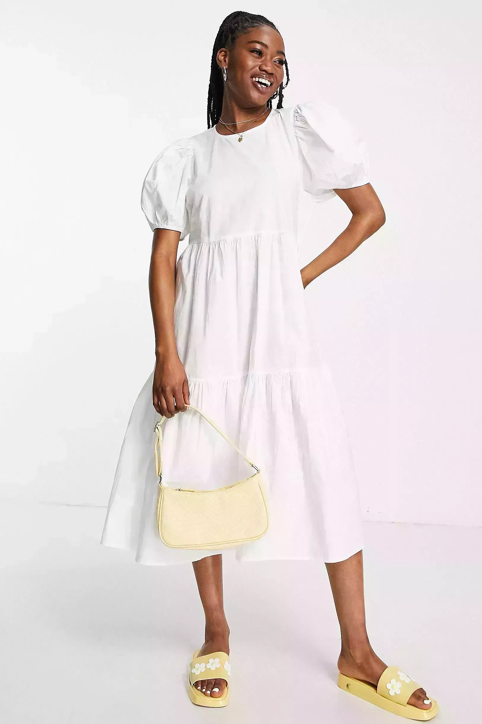 Hemos encontrado todo lo que necesitas para vestir como una abuela costera este verano