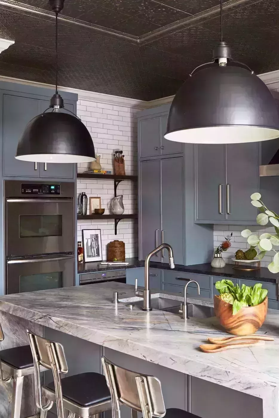 La inspiración de diseño que necesita para elegir la mejor iluminación para la cocina