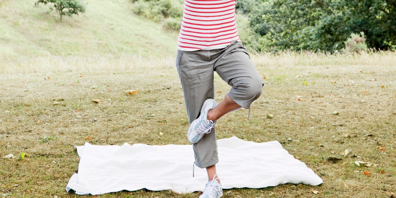 Si puedes mantenerte de pie sobre una pierna durante 10 segundos, puedes vivir más tiempo, según un estudio