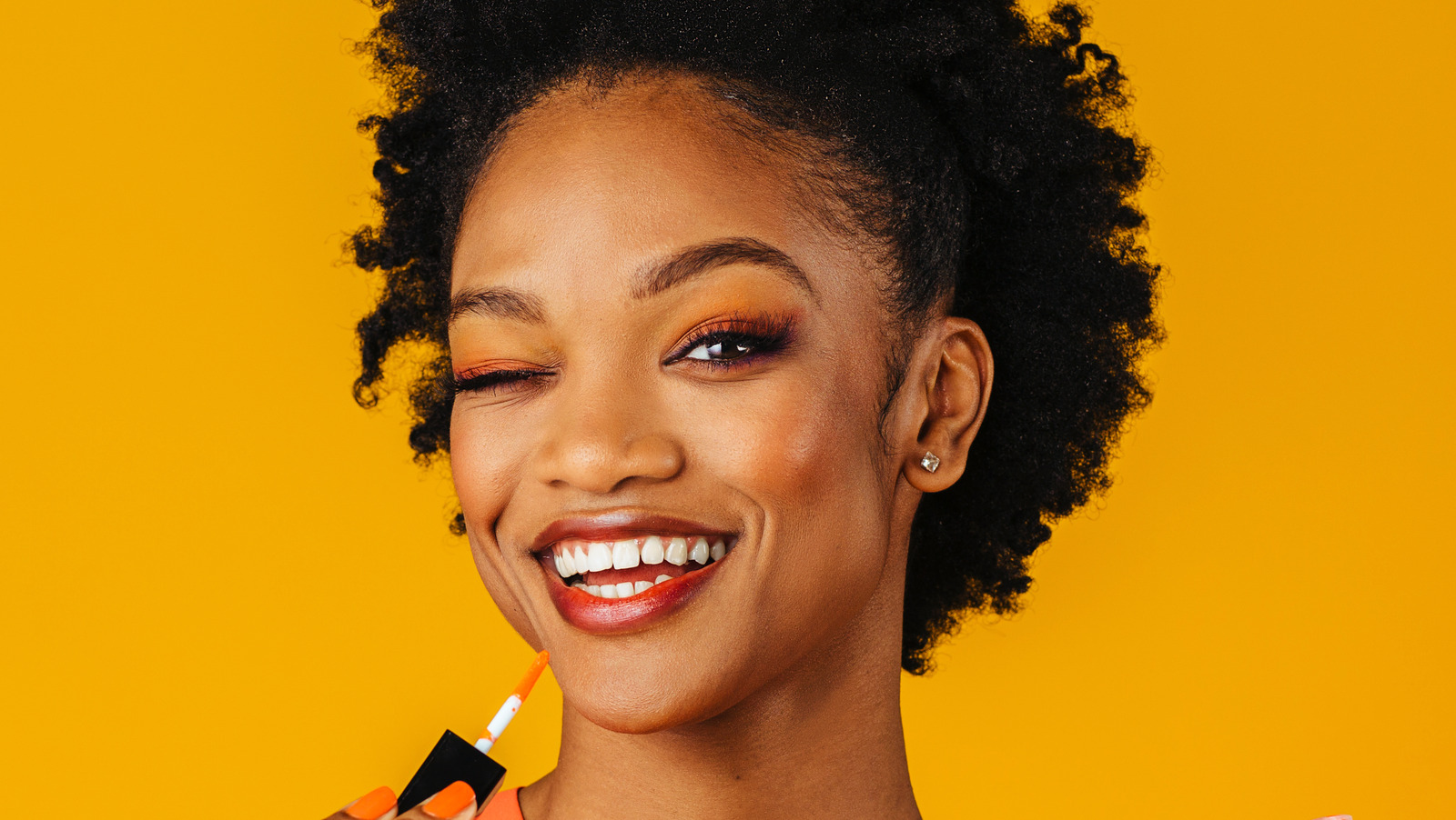 5 marcas de belleza propiedad de BIPOC que hay que ver para el Día Nacional del Pintalabios