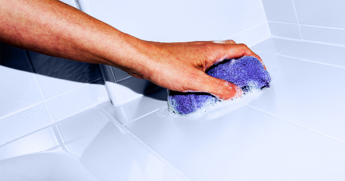 Cracklin' Clear: Cómo limpiar el cristal de la chimenea