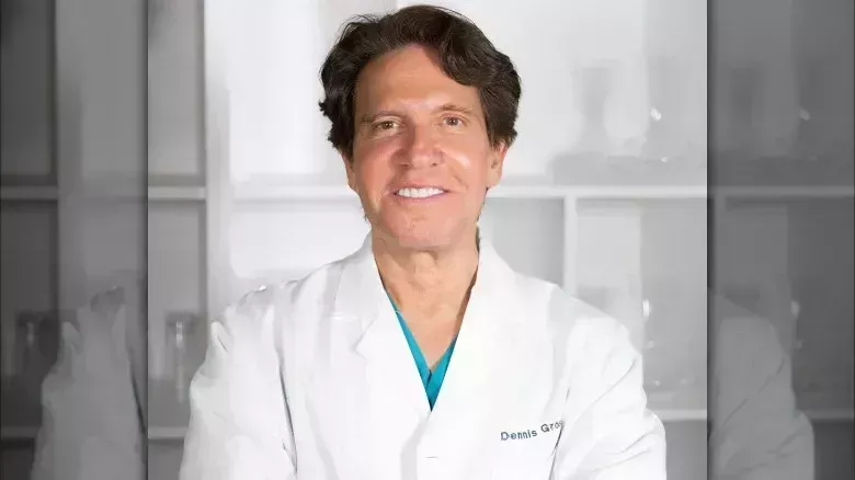 El mundialmente famoso dermatólogo Dr. Dennis Gross disipa un importante mito sobre el retinol - Exclusiva