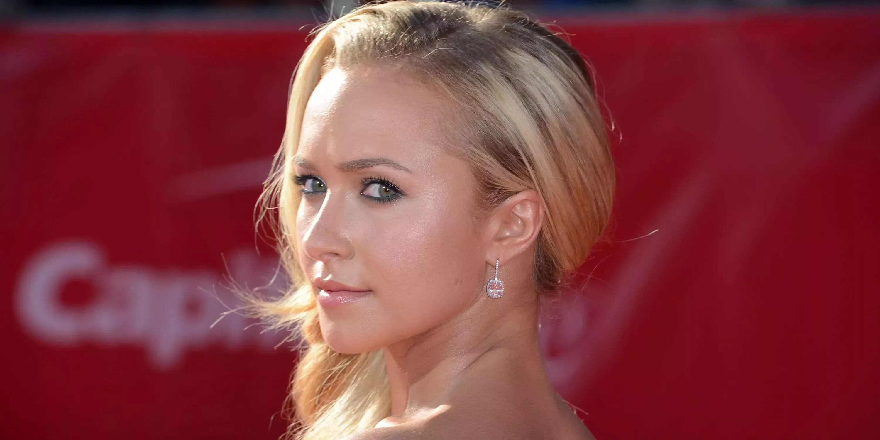 Hayden Panettiere revela que mandó a su hija a vivir con su padre en Ucrania cuando su adicción al alcohol fue en aumento: