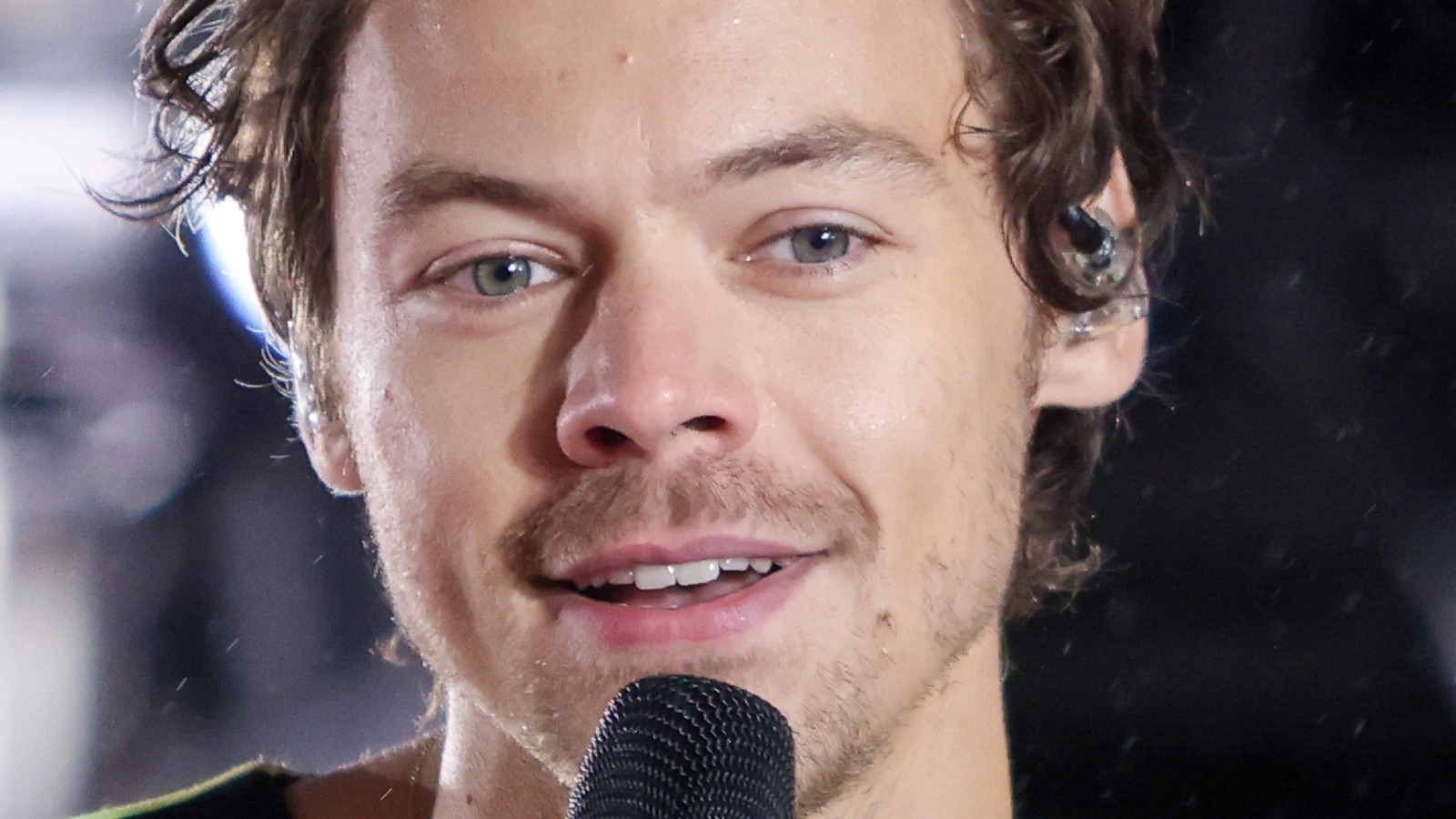 La vez que Harry Styles se pintó los labios para una icónica sesión de fotos