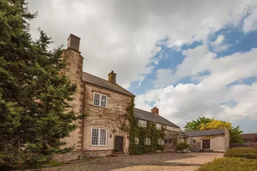 Los 7 mejores lugares de Airbnb para celebrar una despedida de soltera de lujo en el Reino Unido