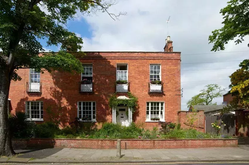 Los 7 mejores lugares de Airbnb para celebrar una despedida de soltera de lujo en el Reino Unido