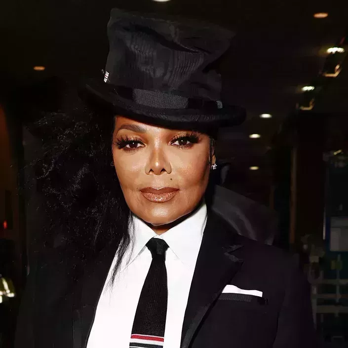 Janet Jackson blunt bob