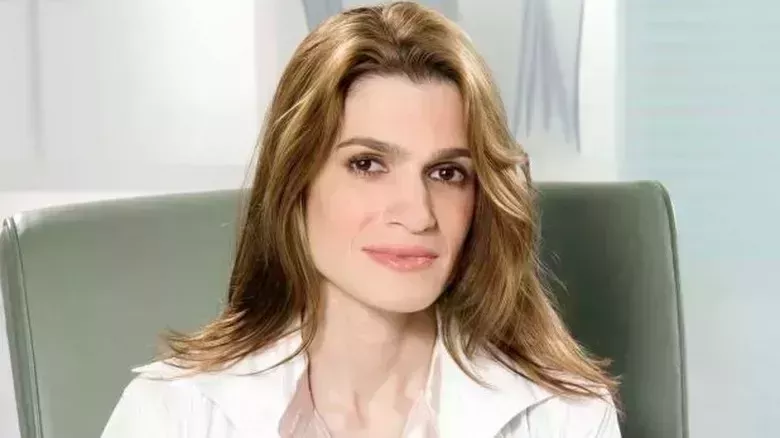 Un dermatólogo revela los 5 productos de farmacia que realmente tratan el acné de forma eficaz - Exclusiva