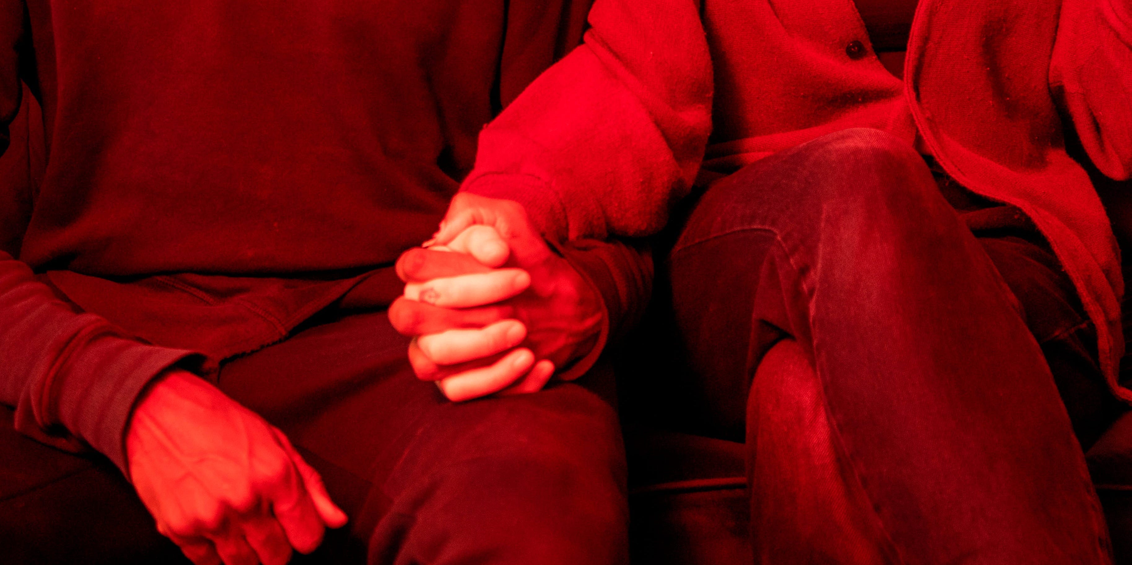 3 señales de que podrías estar saliendo con alguien con trastorno de identidad disociativo