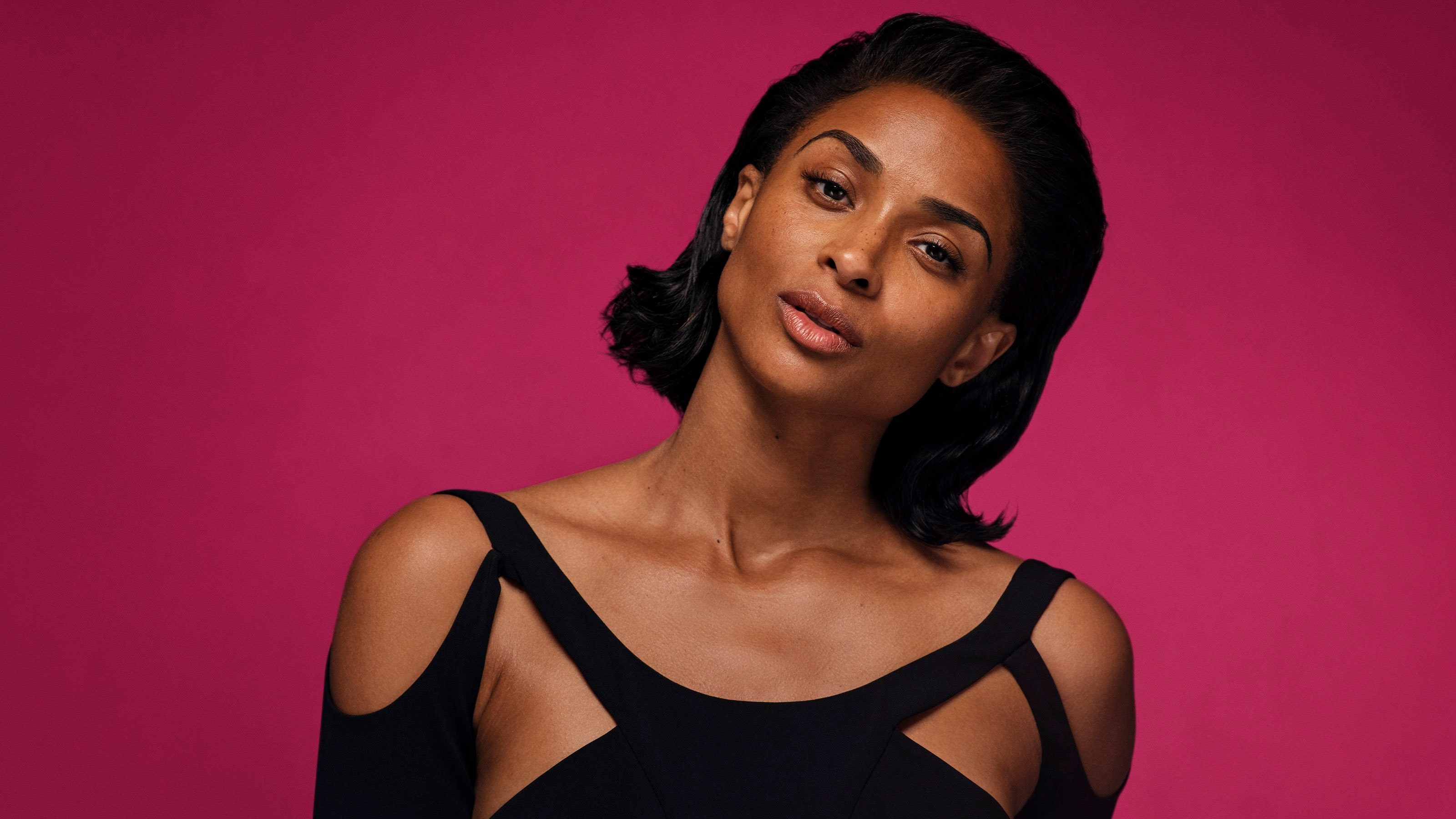 Ciara tiene un nuevo "paso a paso" para su rutina de cuidado de la piel