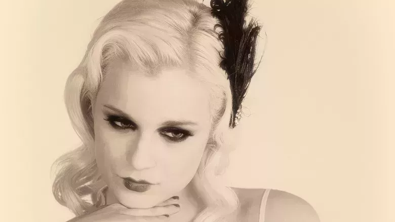 La antigua historia del delineador de ojos