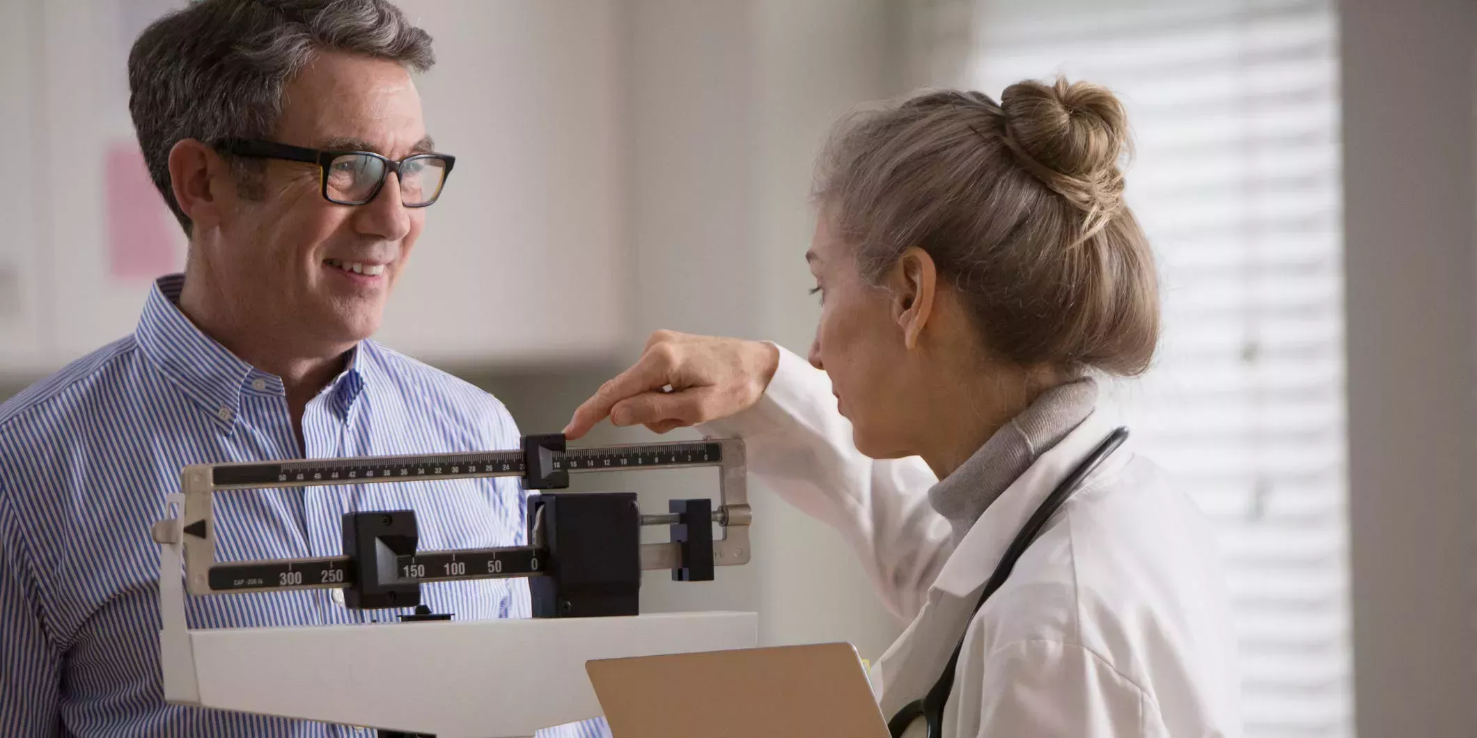 Lo que hay que saber sobre la tirzepatida, el próximo medicamento que cambiará las reglas del juego y que espera la aprobación de la FDA para tratar la pérdida de peso