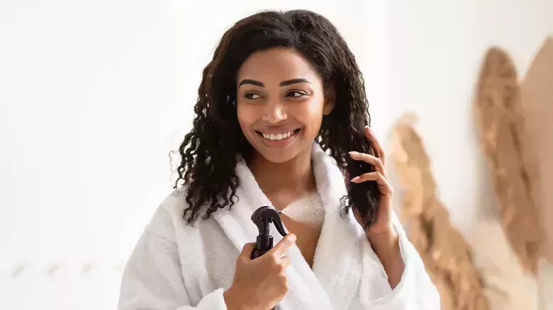 ¿Qué cepillo es mejor para el pelo rizado?