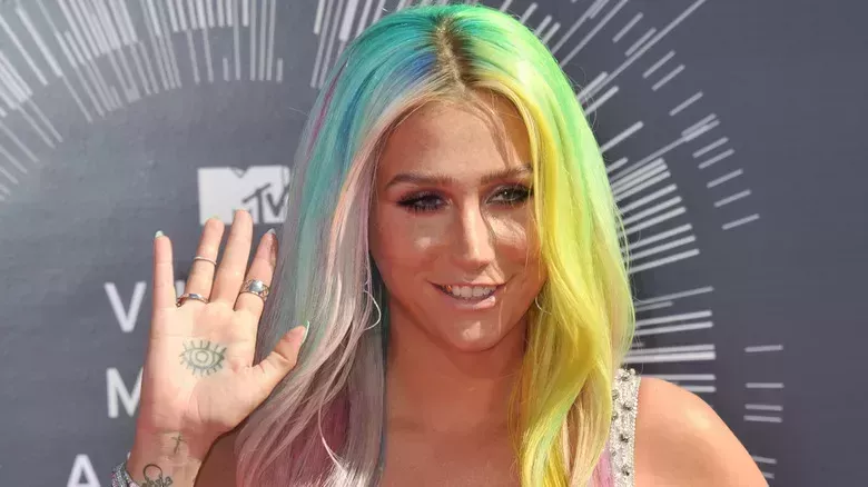 Todo lo que ha dicho Kesha sobre la superación de sus problemas de imagen corporal