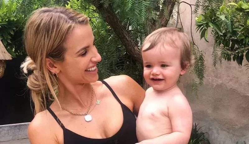 Vogue Williams se enfrentó a un pasajero de avión que se negó a cambiar de asiento con ella y sus hijos