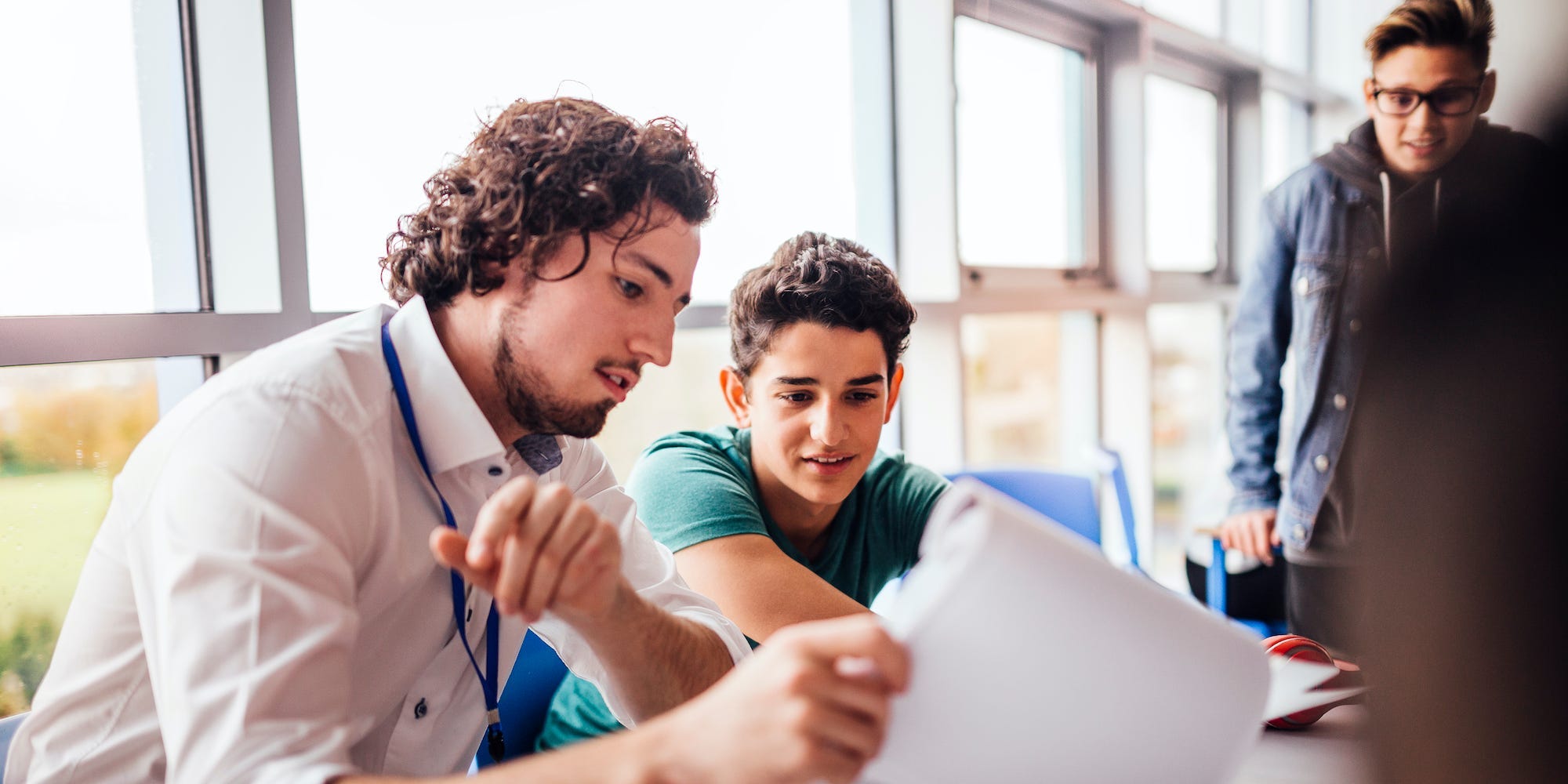 7 señales de alarma que indican que estás siendo seducido: cómo detectar la diferencia entre un adulto bien intencionado y un depredador