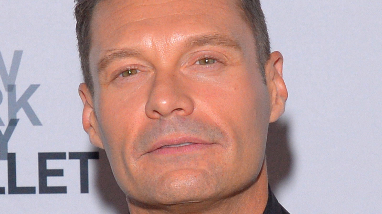 Las veces que Ryan Seacrest se puso moreno