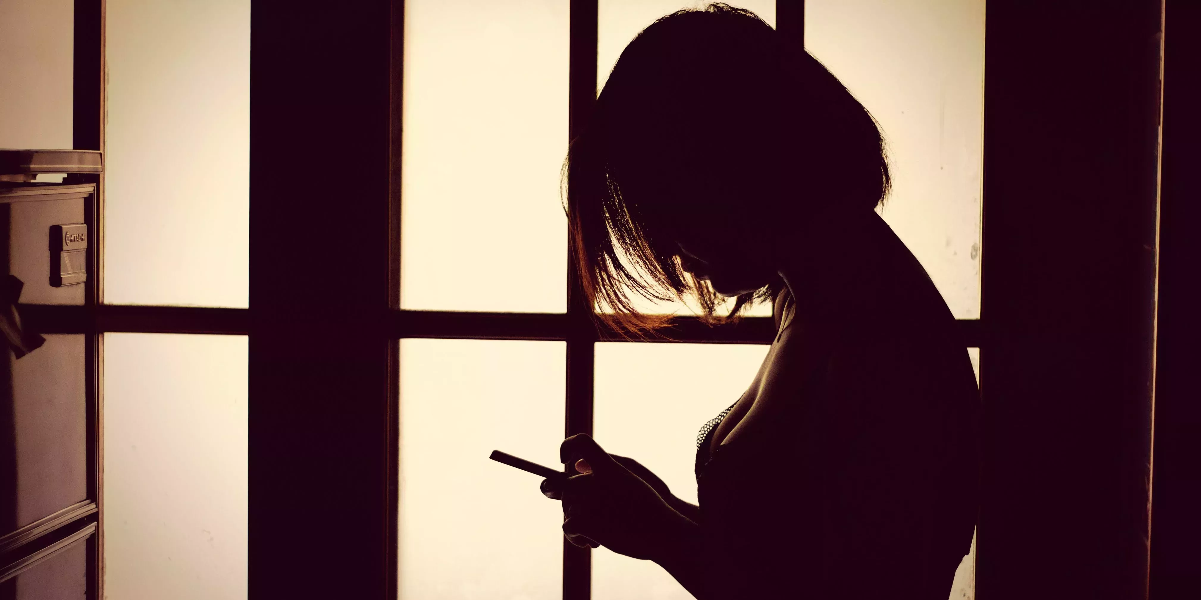 Sí, el ghosting es una falta de respeto y una forma inmadura de tratar a alguien.