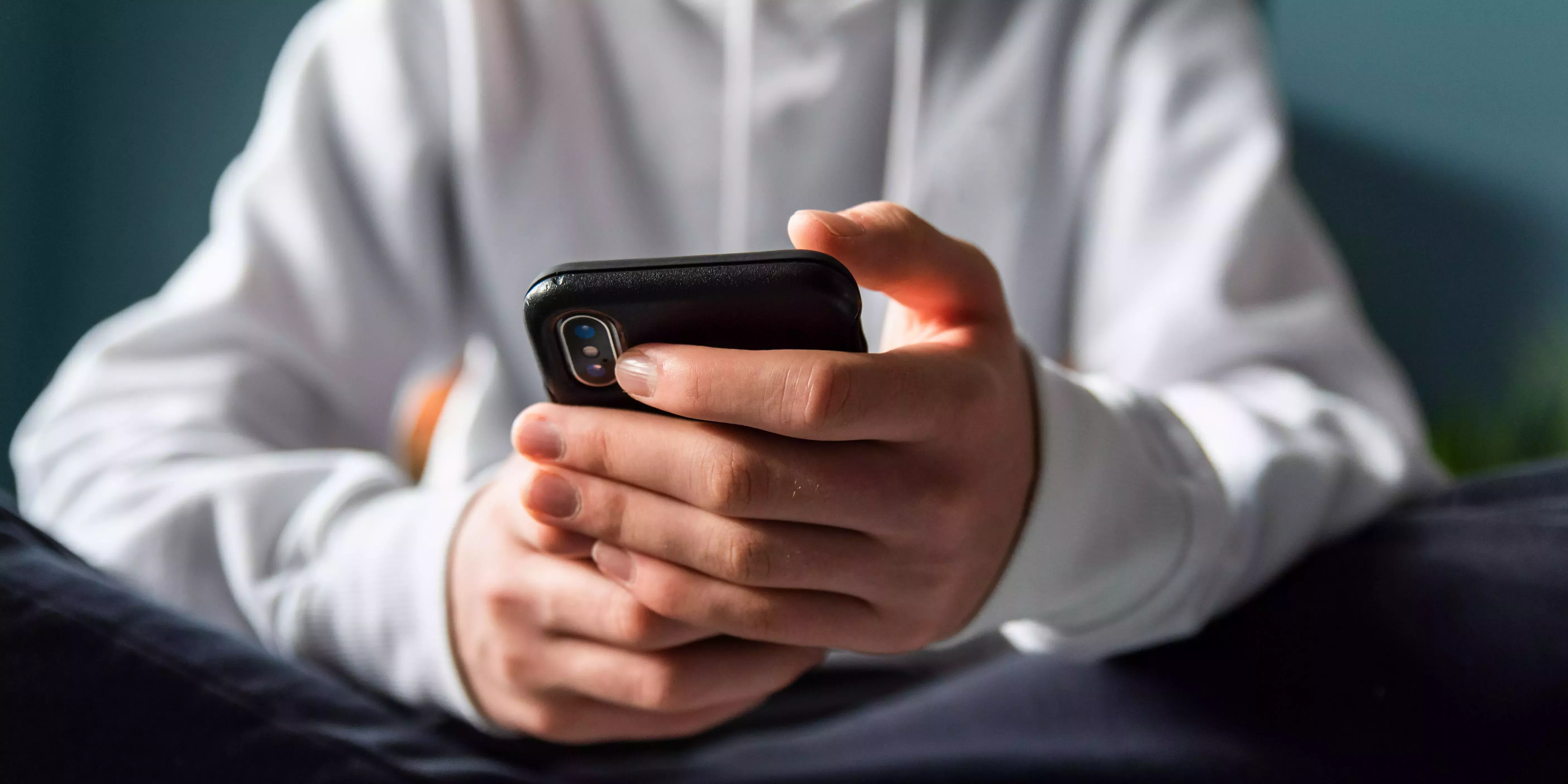 A mi hijo de 9 años le envió fotos gráficas un desconocido. La policía nos dijo que ocurría todo el tiempo.