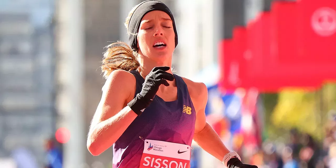 Emily Sisson pulveriza el récord americano de maratón en Chicago
