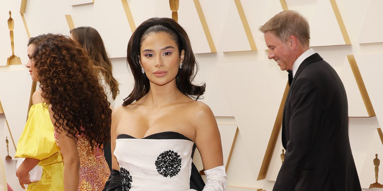 La protagonista de 'Encanto', Diane Guerrero, interesada en la 'no monogamia ética'