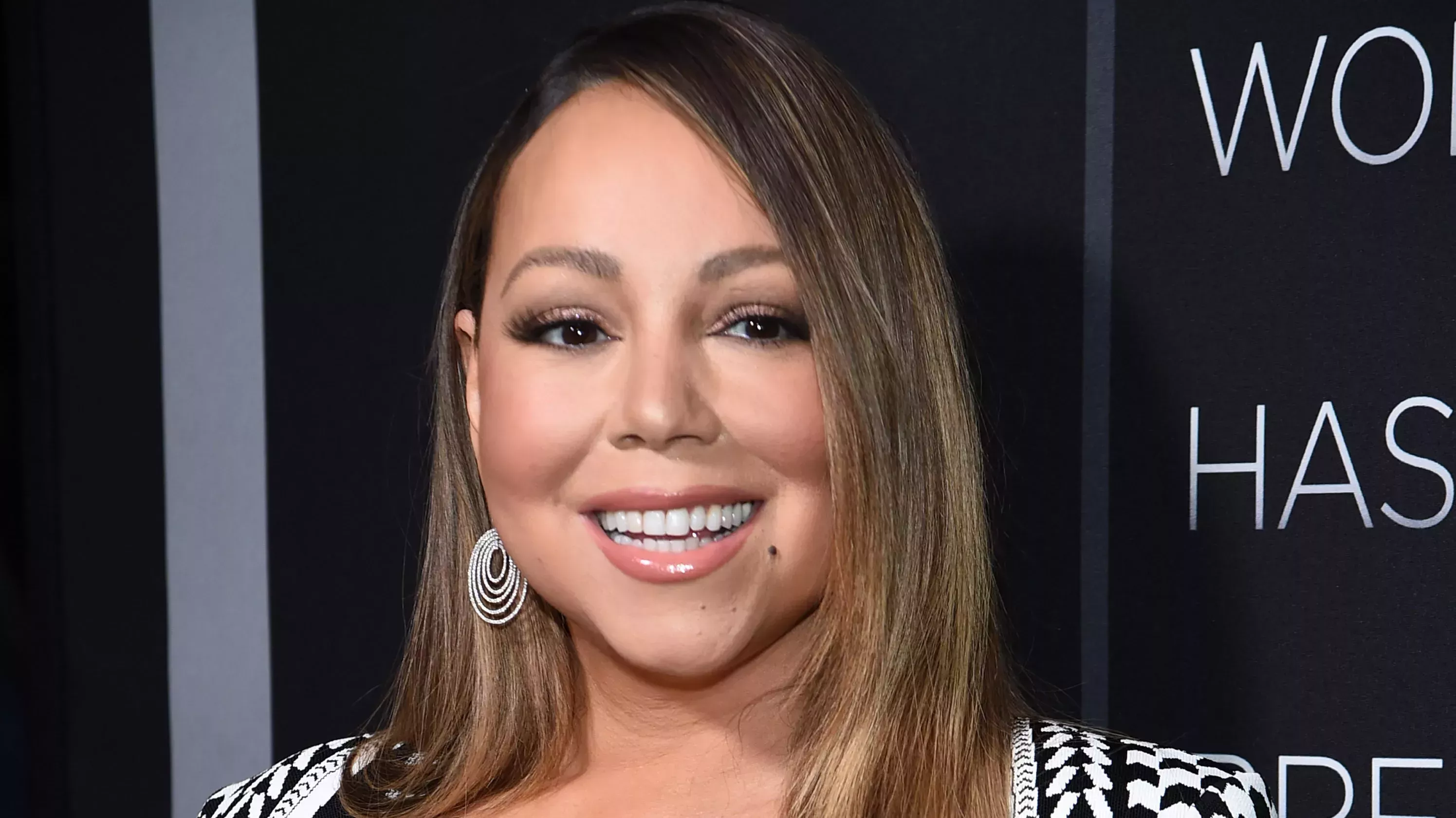 Mariah Carey y su hija parecen gemelas con sus enormes rizos a juego