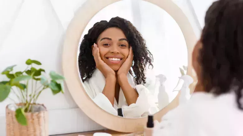 Cómo maquillarse para equilibrar rasgos asimétricos - La lista