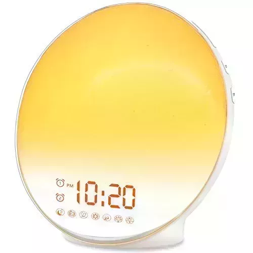 El mejor regalo de Navidad para tu mejor amiga soltera es la almohada "Novio" de 35 dólares de Amazon 