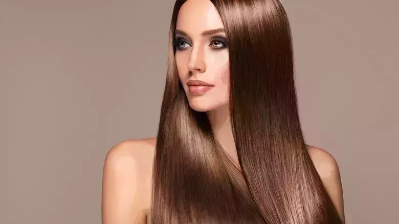 Mitos sobre el pelo liso que puedes dejar de creer - La lista