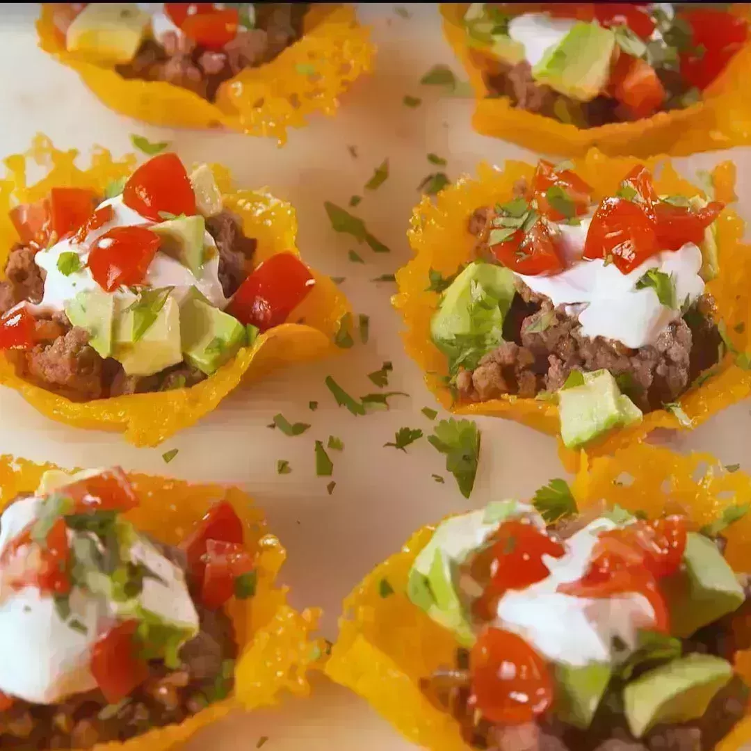 Dish, Food, Cuisine, Ingredient, appetizer, Finger food, Pico de gallo, Produce, Staple food, Tostada, Dish, Food, Cuisine, Ingredient, appetizer, Finger food, Pico de gallo, Produce, Staple food, Tostada,
