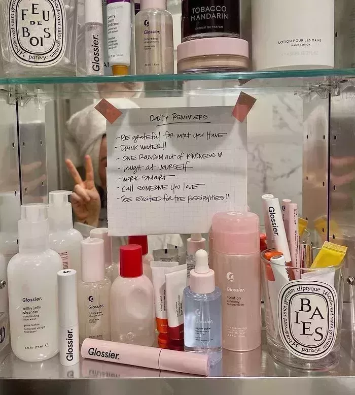 Todas las imitaciones de Glossier que necesitas