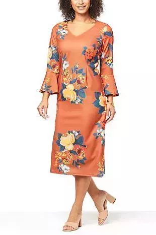 30 Elegantes vestidos de invitada de boda de primavera para 2023