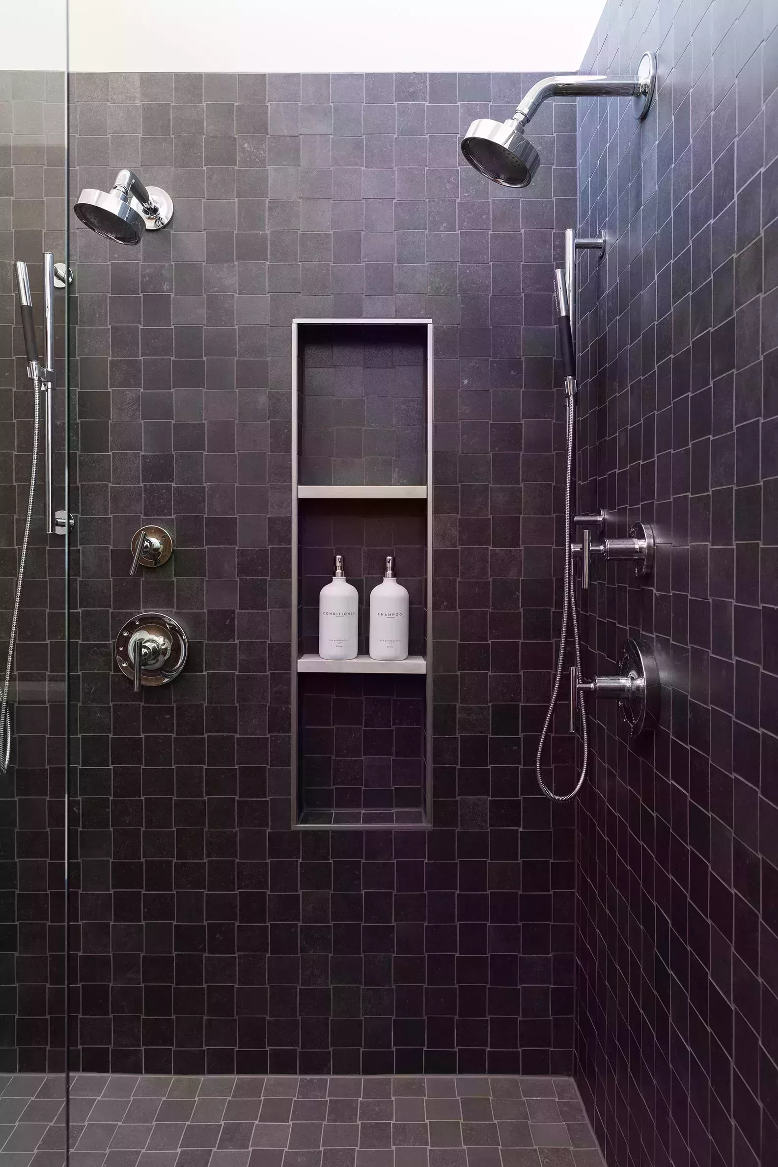 Cómo modernizar el diseño de su cuarto de baño
