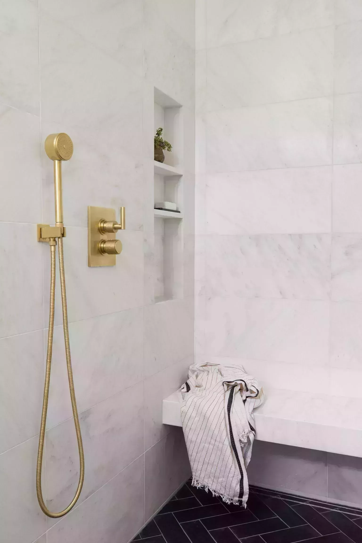 modern bathroom ideas