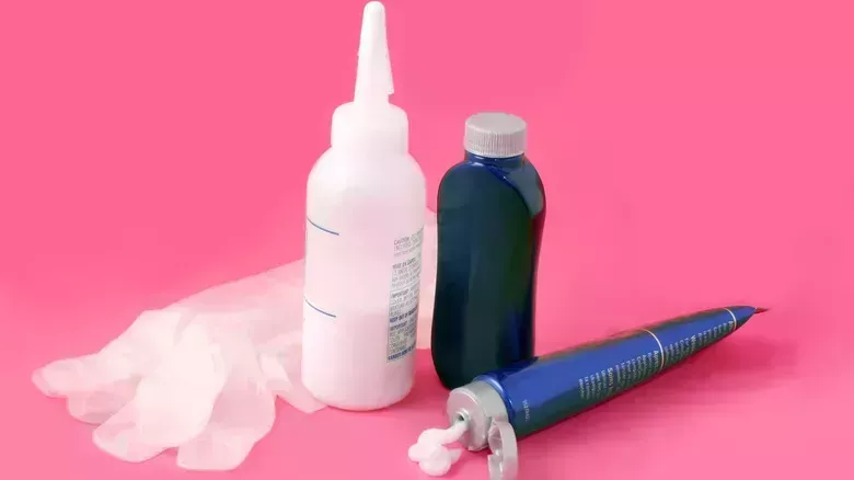 ¿Con qué frecuencia se debe matizar el cabello decolorado?