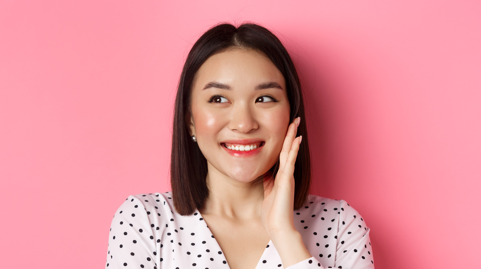 Por qué incorporar el colorete líquido a tu rutina de belleza