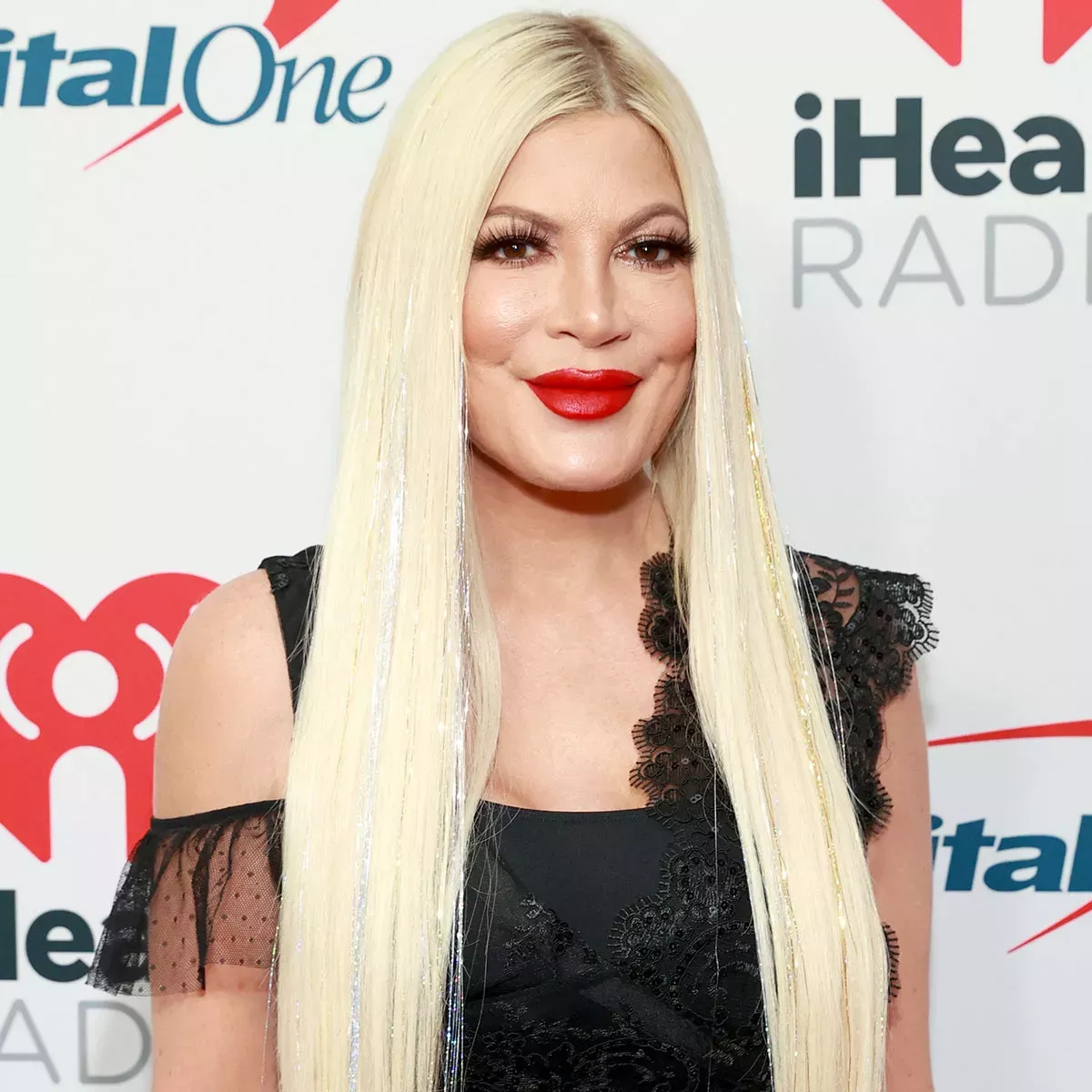 Tori Spelling cuenta que a su hija Stella le diagnosticaron migraña hemipléjica