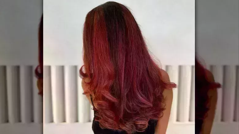 30 colores de pelo perfectos para la piel aceitunada