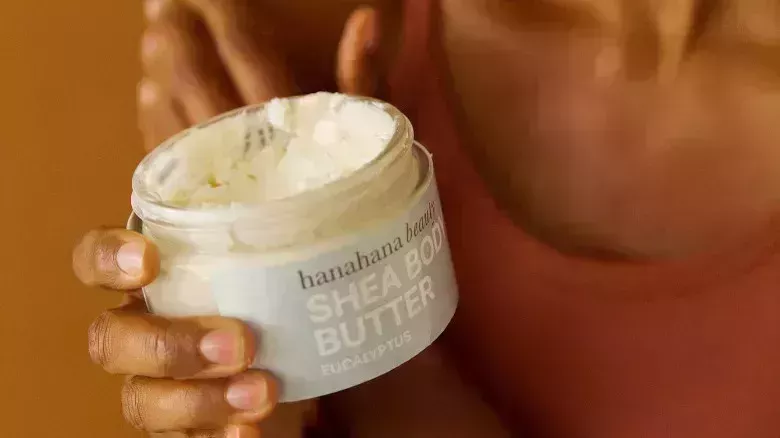 6 marcas de belleza de propietarios negros que debes probar este Mes de la Historia Negra y adorar todo el año