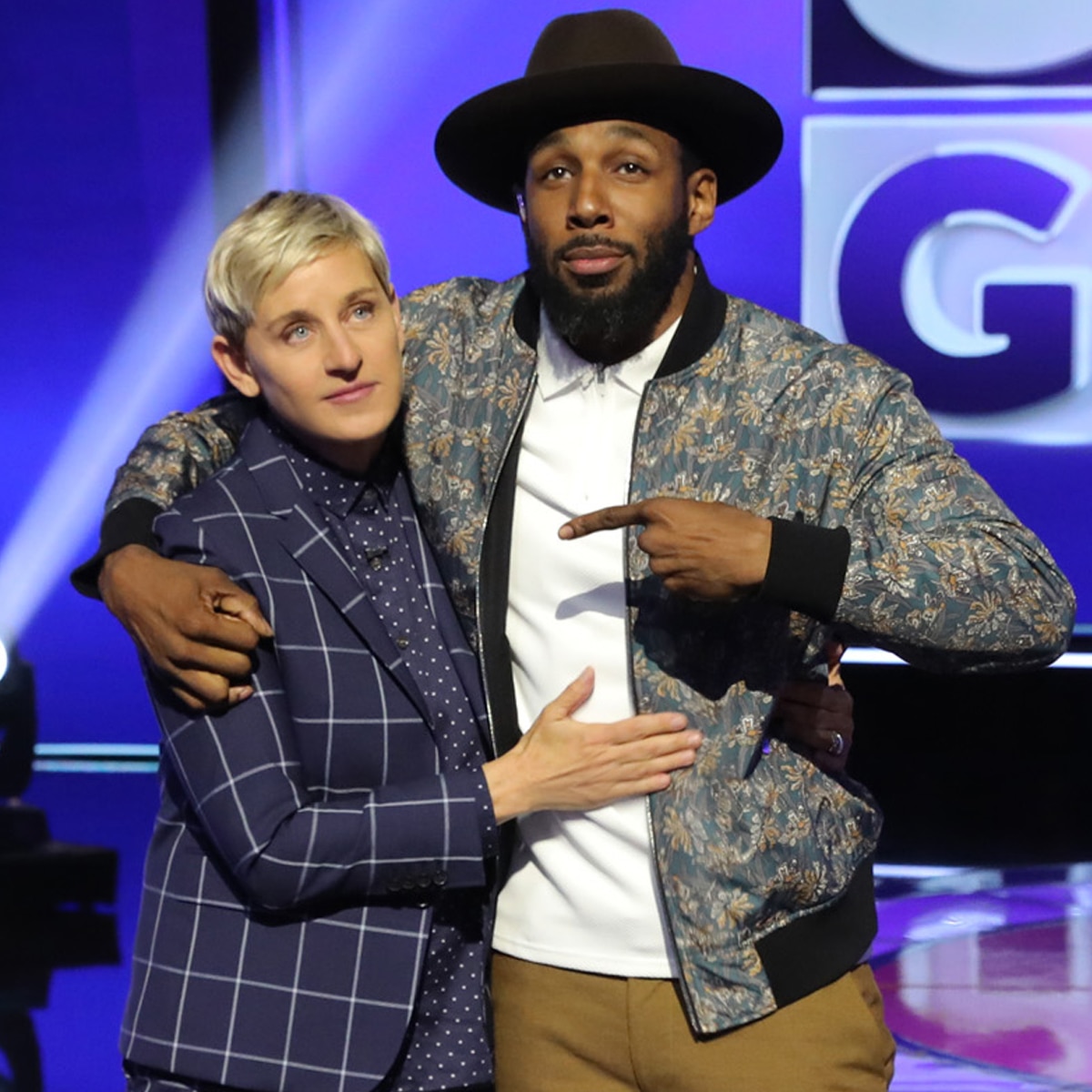 El Campus de Conservación de Gorilas de Ellen DeGeneres rinde homenaje a Stephen tWitch