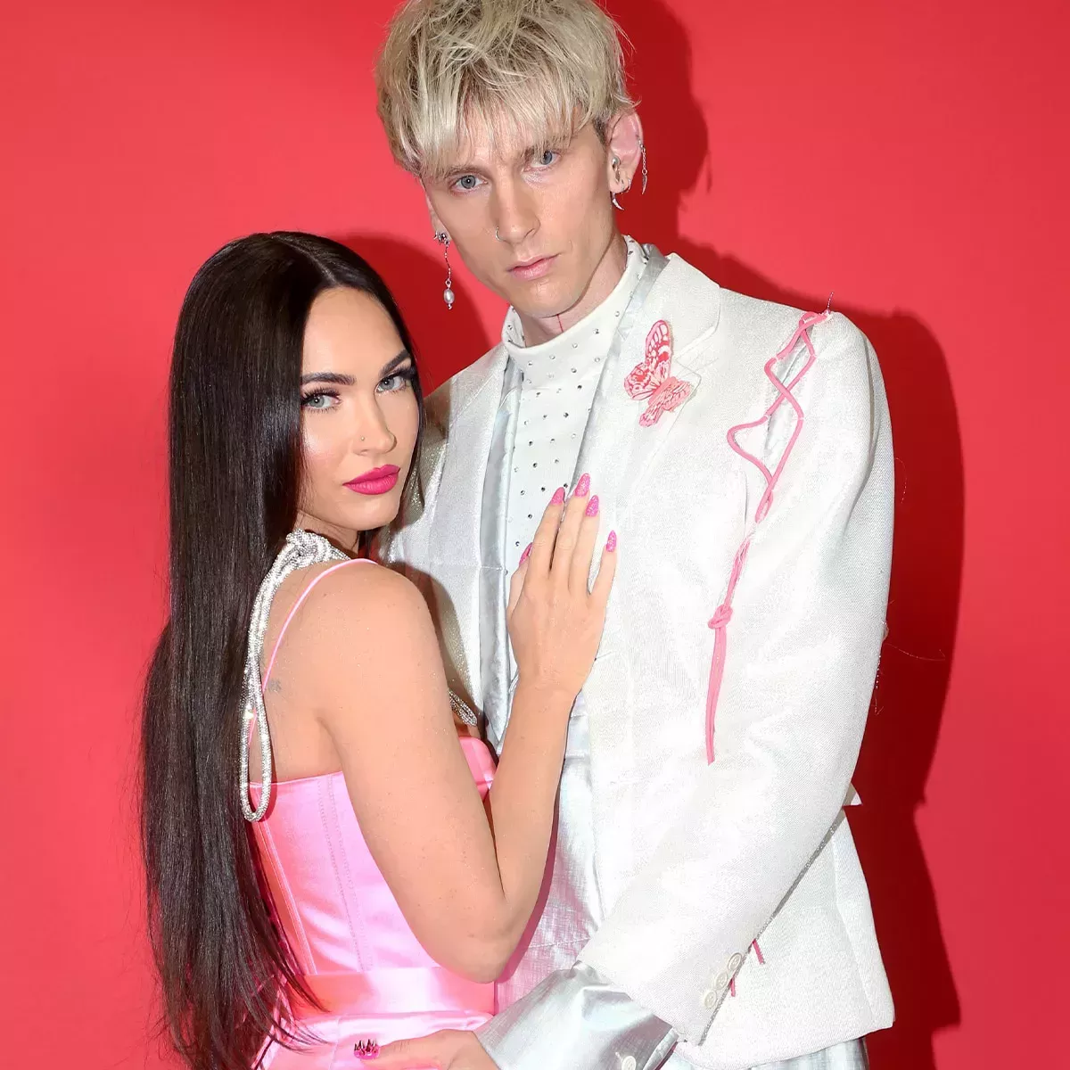 Megan Fox aborda los rumores de engaño sobre su relación con Machine Gun Kelly en su regreso a Instagram